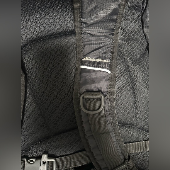 Eddie Bauer Adventurer Hiking Backpack Black - Picture 2 of 6